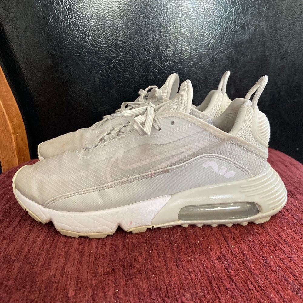 NIKE AIR MAX